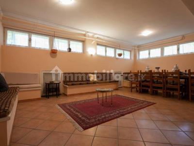 Detached house via Amipsia, Casal Palocco, Rome