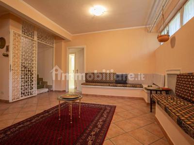 Detached house via Amipsia, Casal Palocco, Rome