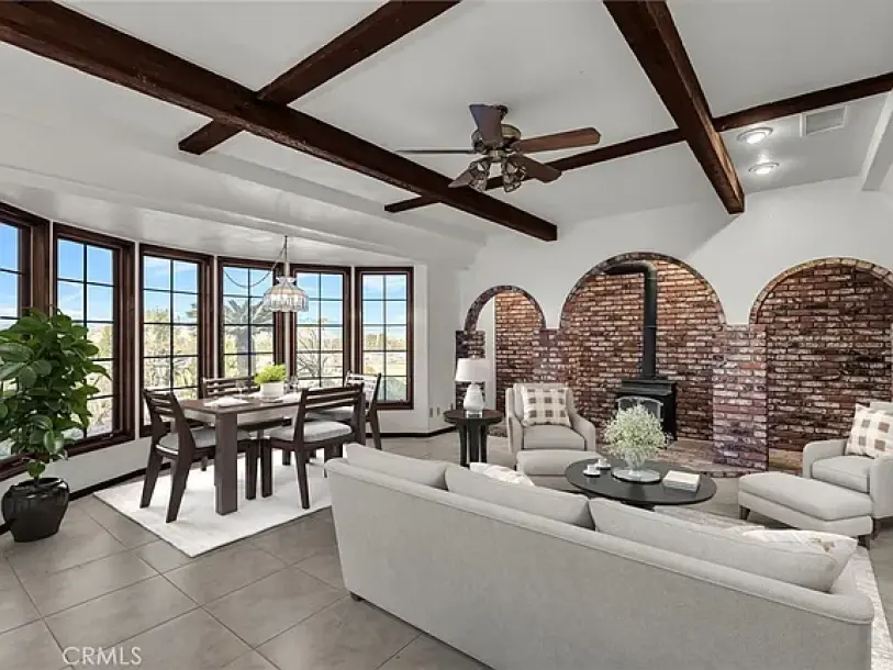 2572 Sunset Dr, Riverside, CA 92506-15