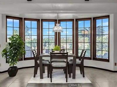 2572 Sunset Dr, Riverside, CA 92506