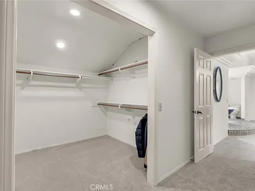 2572 Sunset Dr, Riverside, CA 92506-31
