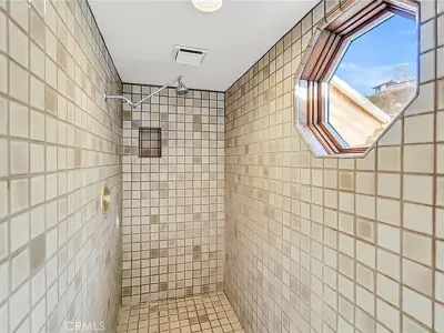 2572 Sunset Dr, Riverside, CA 92506