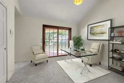 2572 Sunset Dr, Riverside, CA 92506