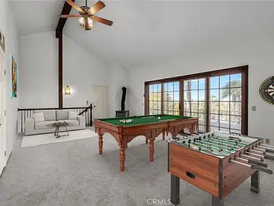 2572 Sunset Dr, Riverside, CA 92506