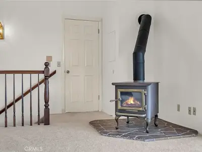 2572 Sunset Dr, Riverside, CA 92506