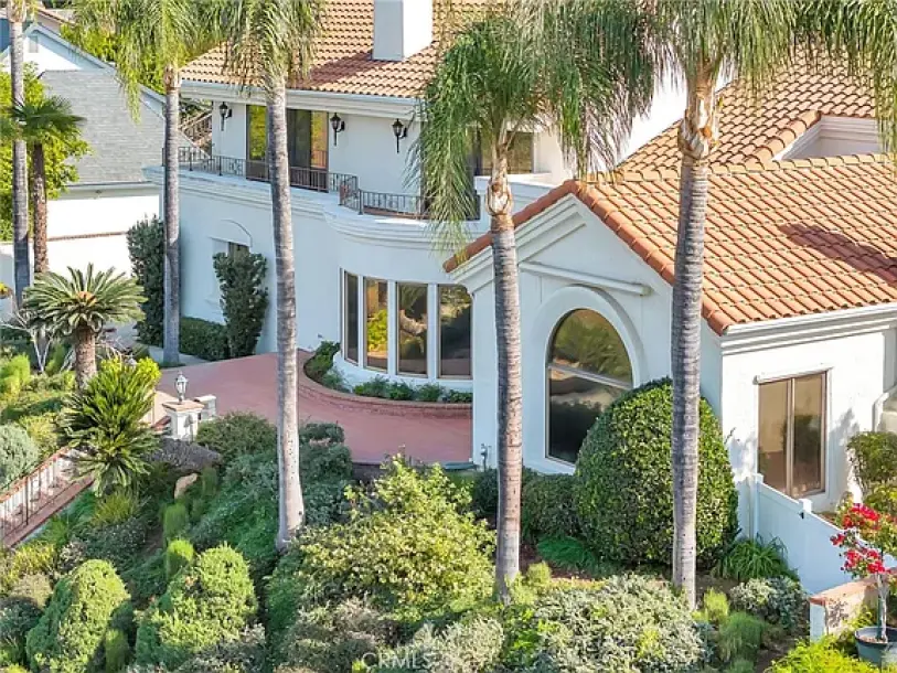 2572 Sunset Dr, Riverside, CA 92506-6