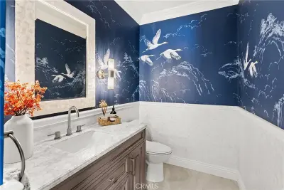 1331 Hidden Springs Dr, Corona, CA 92881