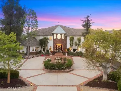 1331 Hidden Springs Dr, Corona, CA 92881