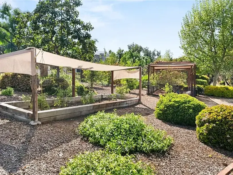 1331 Hidden Springs Dr, Corona, CA 92881-52