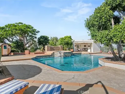 1331 Hidden Springs Dr, Corona, CA 92881