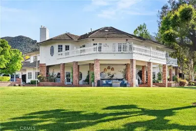 1331 Hidden Springs Dr, Corona, CA 92881