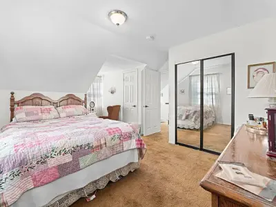 17438 Sunset View Dr