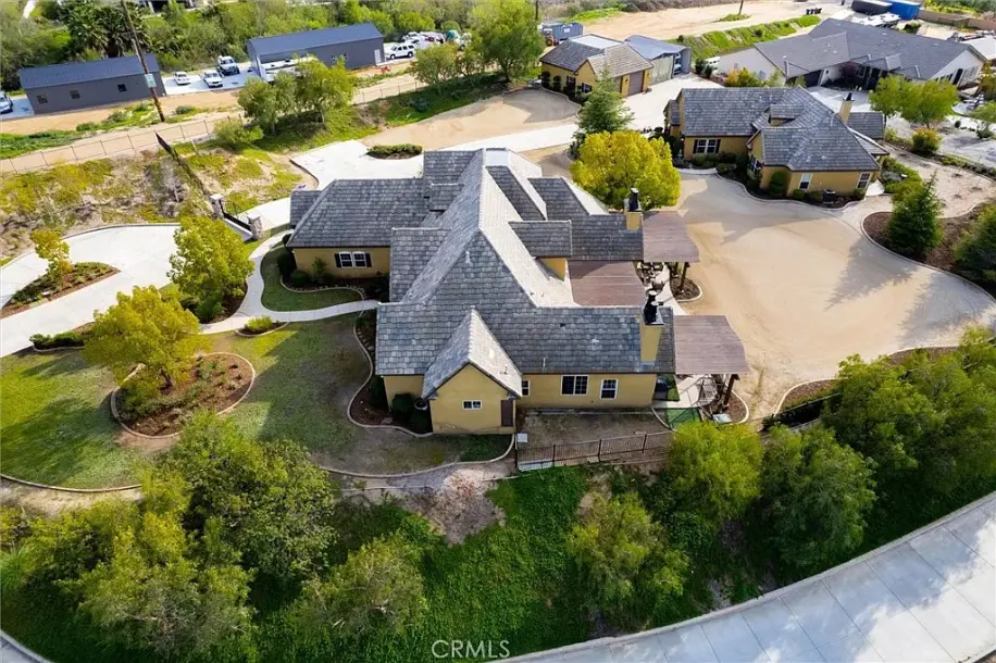 14787 Wood Rd-1