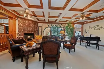 6975 Wyndham Hill Dr