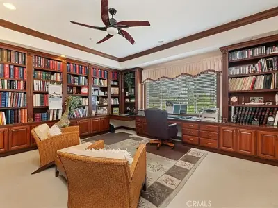 6975 Wyndham Hill Dr