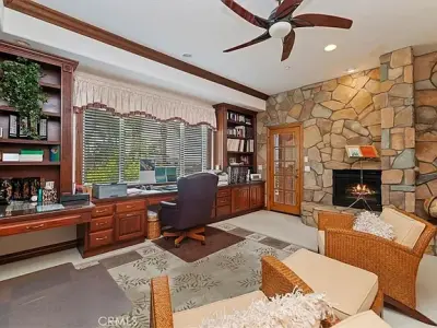 6975 Wyndham Hill Dr