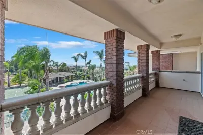 6975 Wyndham Hill Dr