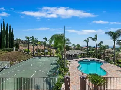 6975 Wyndham Hill Dr