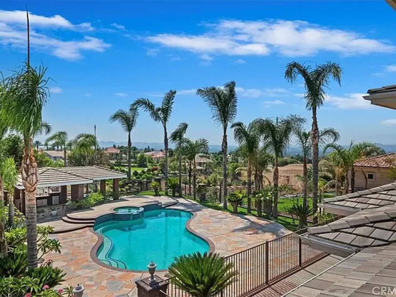 6975 Wyndham Hill Dr-37