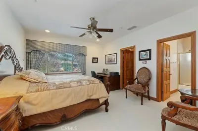 6975 Wyndham Hill Dr