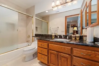 6975 Wyndham Hill Dr